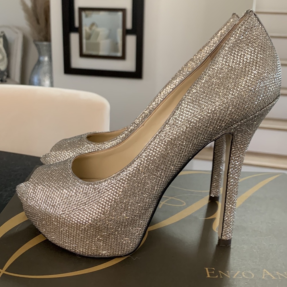 Eatanen Gold FB - ENZO ANGIOLINI- heels - size 7
